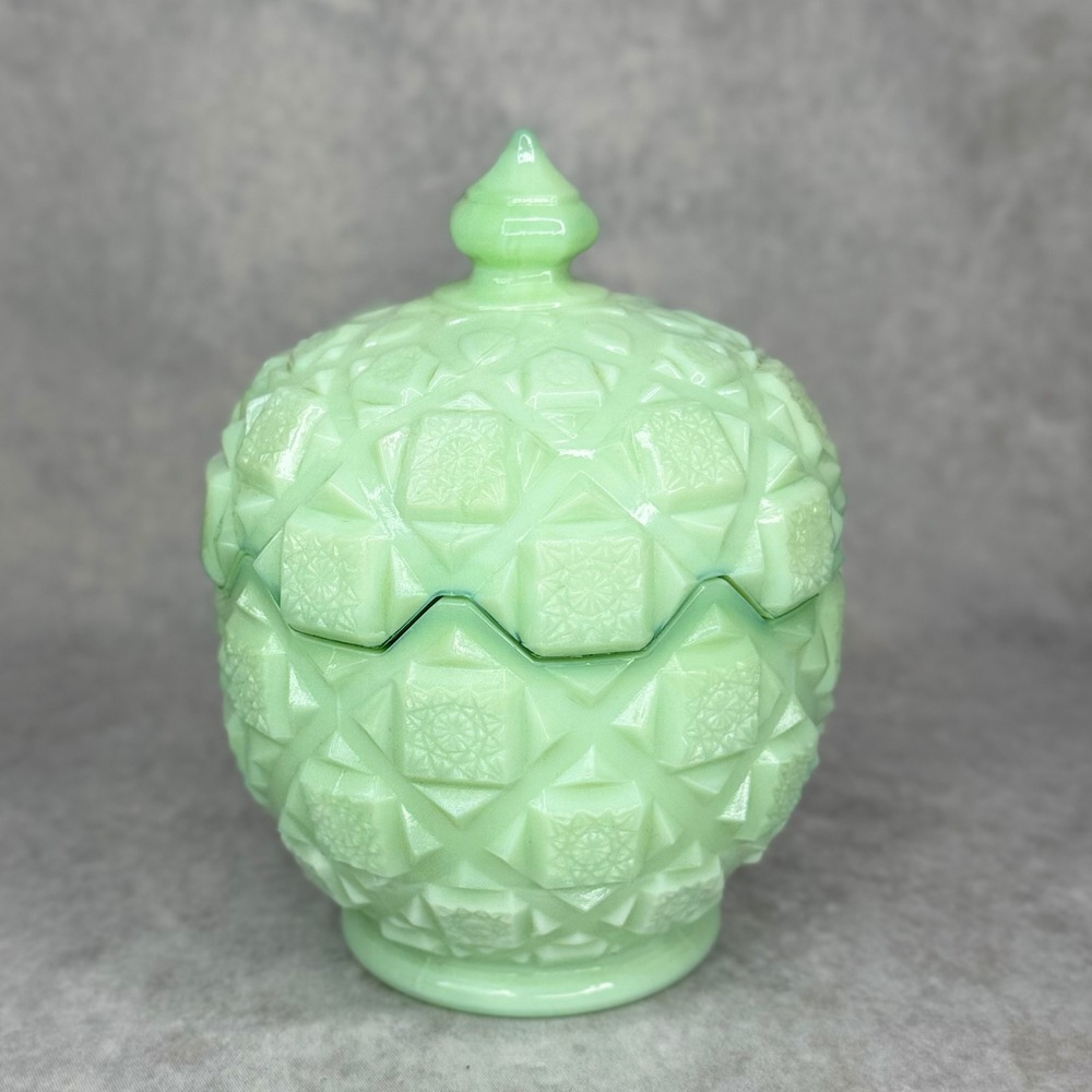 Westmoreland Jadeite Mint Green Glass Old Quilted Block & Star Lidded Dish Jar